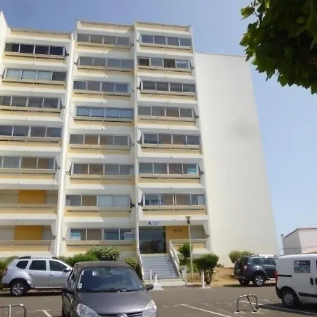 Apartment 2 Pieces, Balcon, Parking, Animaux Admis, A Pied - Fr-1-224c-58