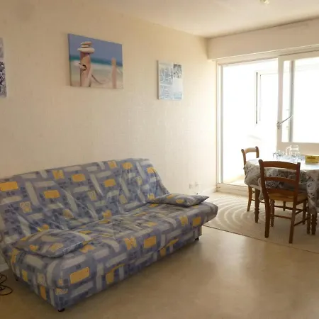 2 Pieces, Balcon, Parking, Animaux Admis, A Pied - Fr-1-224c-58 * Saint-Hilaire-de-Riez